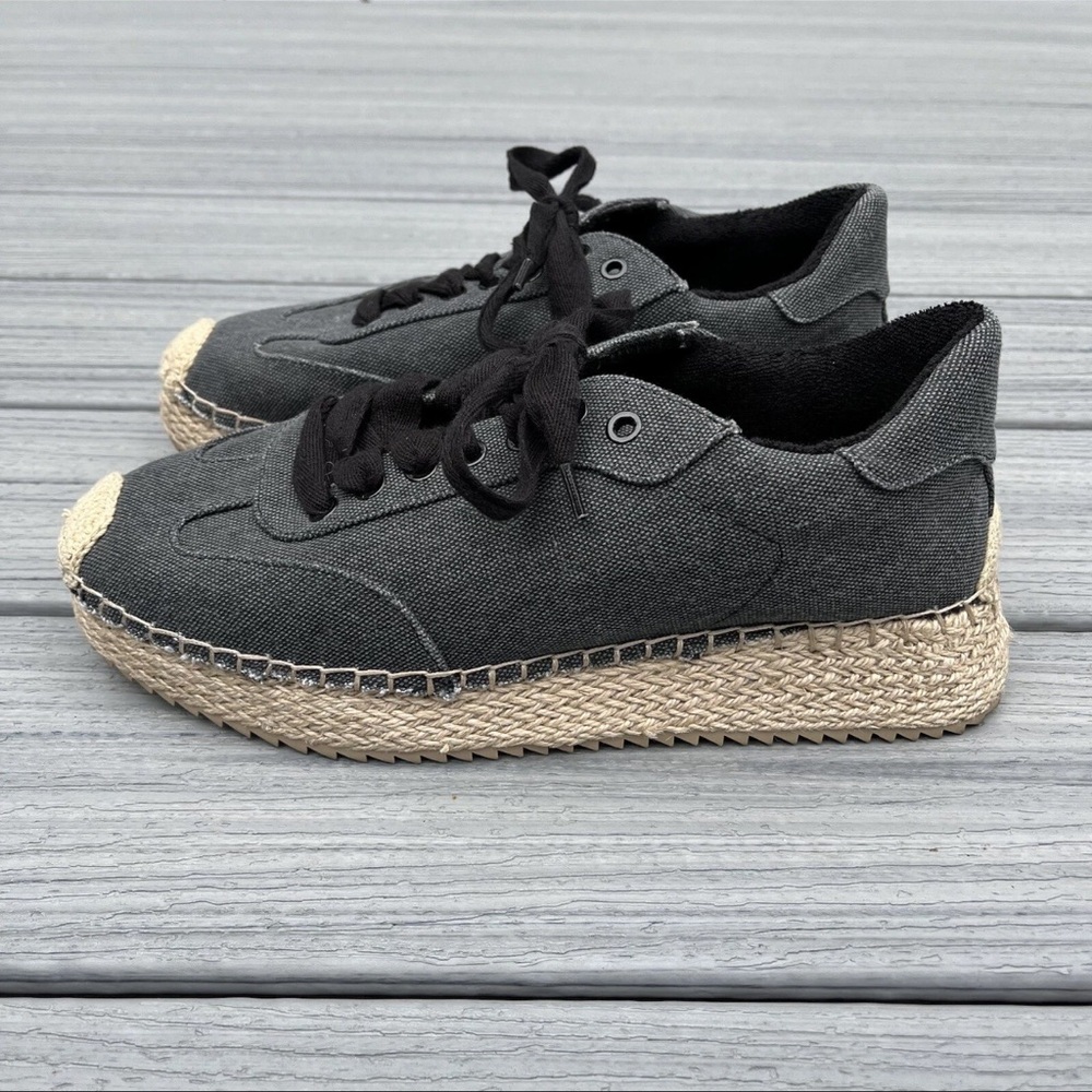 Jennifer Lopez Black and Tan Espadrille Sneakers